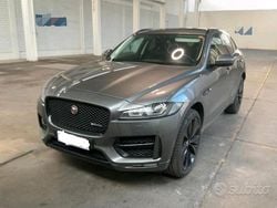 Grigio Usata 2018 Jaguar F-Pace R-Sport SUV | 18.490 € (Buon prezzo)