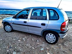 Grigio Usata 1999 Opel Corsa Swing Tre volumi | 2000 € (Buon prezzo)