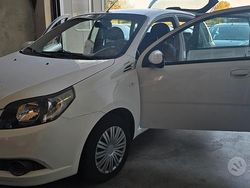 Bianco Usata 2012 Chevrolet Aveo LS Tre volumi | 3450 € (Ottimo prezzo)