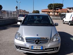 Grigio Usata 2009 Mercedes A160 Due volumi | 3490 € (Cara)