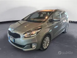 Usata 2015 Kia Carens Monovolume | 6900 € (Buon prezzo)