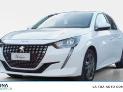 Bianco Usata 2021 Peugeot 208 Active Due volumi | 12.400 € (Buon prezzo)