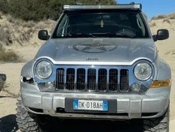 Usata 2007 Jeep Cherokee SUV | 6500 € (Molto cara)