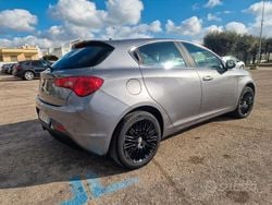 Grigio Usata 2012 Alfa Romeo Giulietta Distinctive Tre volumi | 4900 € (Super prezzo)