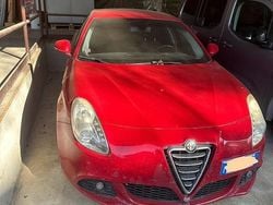 Usata 2013 Alfa Romeo Giulietta Tre volumi | 3600 € (Ottimo prezzo)