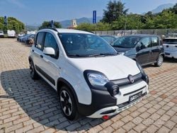 Bianco Usata 2024 Fiat Panda Cross Cross Due volumi | 15.700 € (Cara)