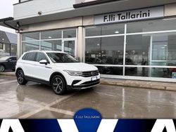 Pure white Usata 2021 VW Tiguan Elegance SUV | 27.000 € (Buon prezzo)