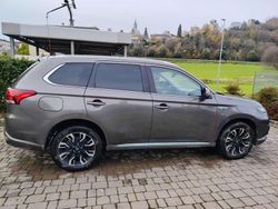 Grigio Usata 2018 Mitsubishi Outlander P-HEV SUV | 16.000 €