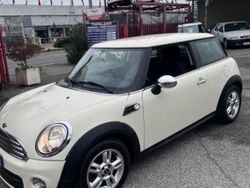 Bianco Usata 2013 Mini One D Due volumi | 6000 € (Ottimo prezzo)