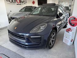 Argento(met.) Usata 2022 Porsche Macan SUV | 58.900 € (Buon prezzo)