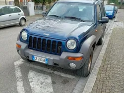 Usata 2003 Jeep Cherokee SUV | 3000 € (Ottimo prezzo)