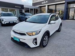 Bianco Usata 2022 Kia Stonic Style SUV | 14.900 € (Buon prezzo)