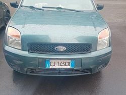 Verde Usata 2003 Ford Fusion Tre volumi | 3200 € (Cara)