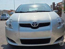 Grigio Usata 2008 Toyota Auris Due volumi | 4000 € (Buon prezzo)