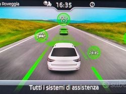 Grigio Usata 2023 Skoda Superb Executive Station wagon | 19.999 € (Buon prezzo)