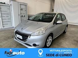 Grigio Usata 2013 Peugeot 208 Active Due volumi | 4900 € (Buon prezzo)