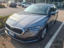 Grigio Usata 2022 Skoda Octavia Executive Station wagon | 17.990 € (Super prezzo)