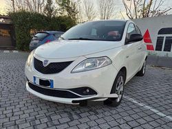 Bianco Usata 2016 Lancia Ypsilon Gold Due volumi | 5900 € (Ottimo prezzo)