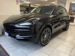Nero metallizzato Usata 2019 Porsche Cayenne SUV | 54.900 € (Buon prezzo)