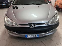 Grigio Usata 2005 Peugeot 206 Tre volumi | 2900 €