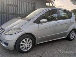 Grigio Usata 2008 Mercedes A150 Tre volumi | 2900 € (Buon prezzo)