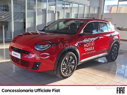 Rosso sfrontato Usata 2023 Fiat 600 Red SUV | 21.500 € (Ottimo prezzo)