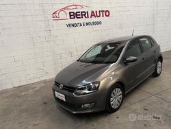 Grigio Usata 2012 VW Polo Comfortline Tre volumi | 4700 € (Ottimo prezzo)