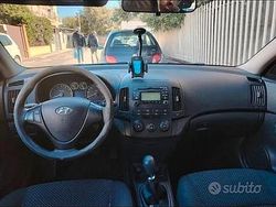 Grigio Usata 2012 Hyundai i30 Station wagon | 2400 €