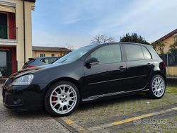 Nero Usata 2007 VW Golf V Edition Tre volumi | 15.500 € (Molto cara)