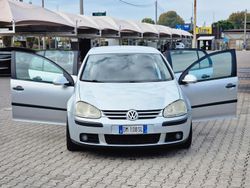 Grigio Usata 2008 VW Golf VI Comfortline Tre volumi | 2900 € (Buon prezzo)