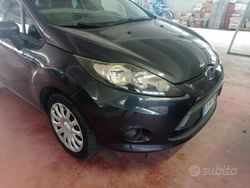 Blu Usata 2008 Ford Fiesta Titanium Due volumi | 4800 € (Molto cara)