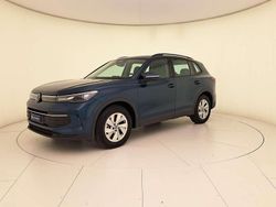 Nightshade blue metallizzato Usata 2024 VW Tiguan Life SUV | 33.900 € (Buon prezzo)