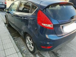Usata 2013 Ford Fiesta Due volumi | 3999 €