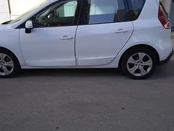 Usata 2011 Renault Scénic III XMOD Monovolume | 2880 € (Buon prezzo)