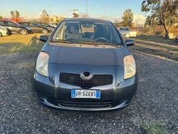 Nero Usata 2008 Toyota Yaris Sol Tre volumi | 3500 € (Ottimo prezzo)