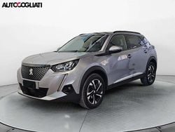 Argento Usata 2020 Peugeot 2008 Allure SUV | 11.900 € (Buon prezzo)