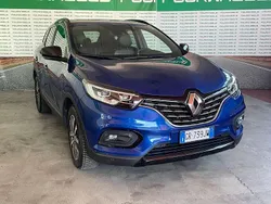 Blu/azzurro Usata 2022 Renault Kadjar SUV | 17.000 € (Buon prezzo)