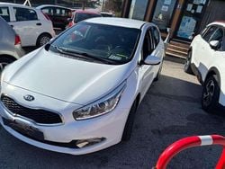 Other Usata 2016 Kia Ceed Platinum Due volumi | 8490 € (Buon prezzo)