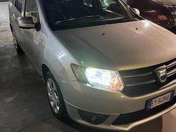 Grigio Usata 2015 Dacia Logan MCV Station wagon | 4200 € (Buon prezzo)