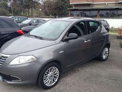 Grigio Usata 2014 Lancia Ypsilon Platinum Due volumi | 6900 € (Buon prezzo)