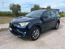 Usata 2018 Toyota RAV4 Hybrid Business Edition SUV | 16.500 € (Buon prezzo)