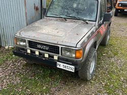 Usata 1989 Isuzu Trooper SUV | 2000 €