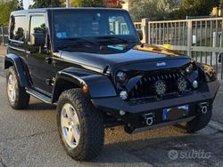 Nero Usata 2011 Jeep Wrangler Sahara SUV | 26.500 € (Buon prezzo)