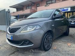 Grigio Usata 2022 Lancia Ypsilon Gold Due volumi | 9700 € (Ottimo prezzo)