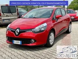 Rosso Usata 2015 Renault Clio IV Tre volumi | 6390 € (Ottimo prezzo)
