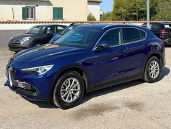 Blu/azzurro Usata 2020 Alfa Romeo Stelvio Business SUV | 21.900 € (Buon prezzo)
