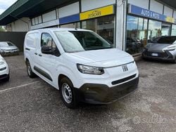 Bianco Nuova 2025 Fiat Doblò Monovolume | 24.500 €