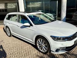 Bianco Usata 2016 VW Passat R-line Station wagon | 10.900 €