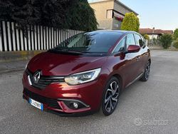 Rosso Usata 2017 Renault Scénic IV Bose Edition Monovolume | 9950 € (Buon prezzo)