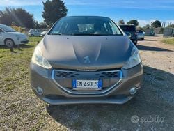 Marrone Usata 2012 Peugeot 208 Due volumi | 6950 € (Buon prezzo)